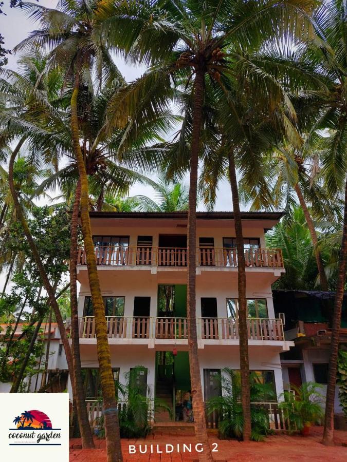 Coconut Garden Beach House Mālvan 外观 照片