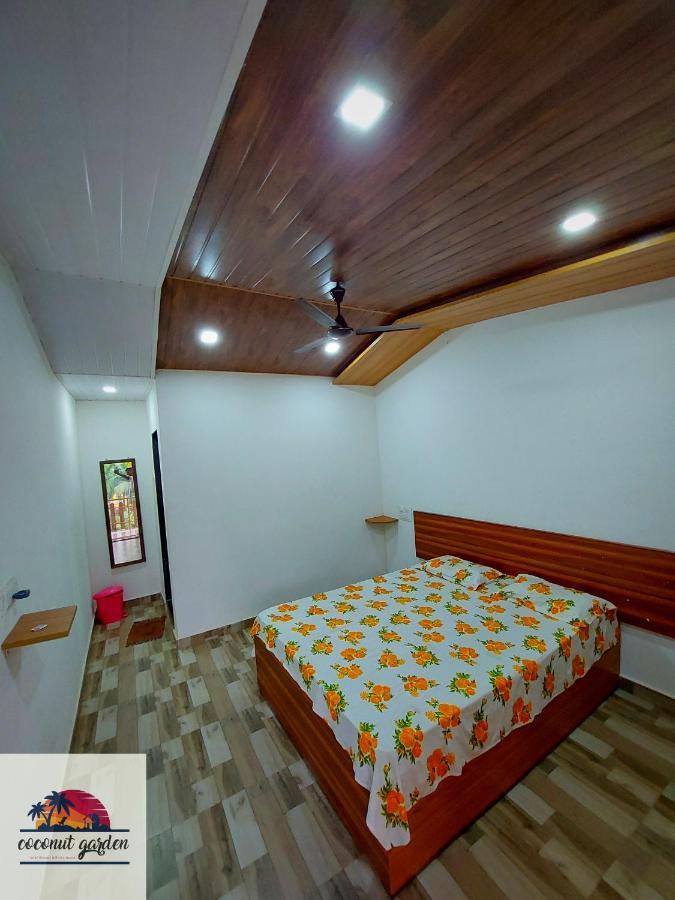 Coconut Garden Beach House Mālvan 外观 照片